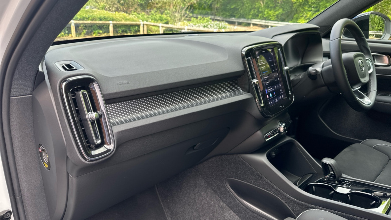 Volvo EX40 185kW Extended Range Plus 78kWh 5dr Auto Electric Estate